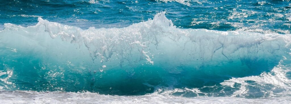 Wave Banner Image